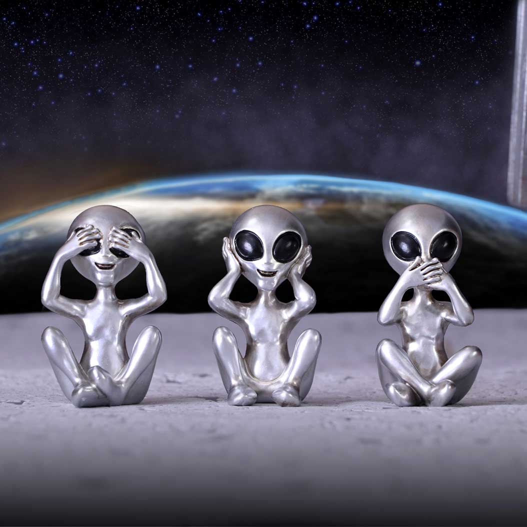 Three Wise Aliens Figurine